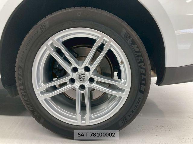 Porsche MACAN 2023-03 6614149-16