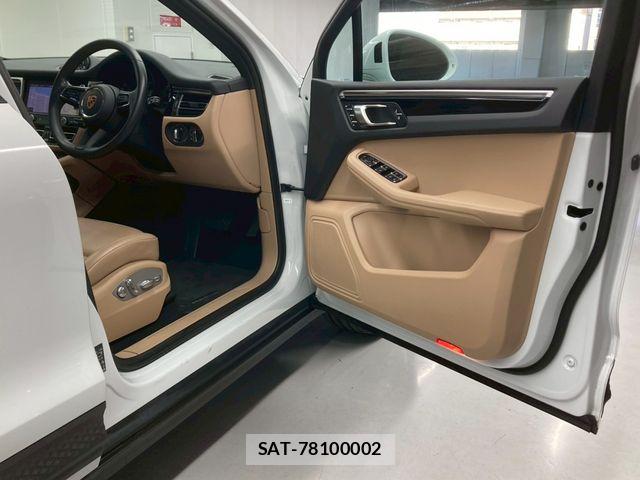 Porsche MACAN 2023-03 6614149-17