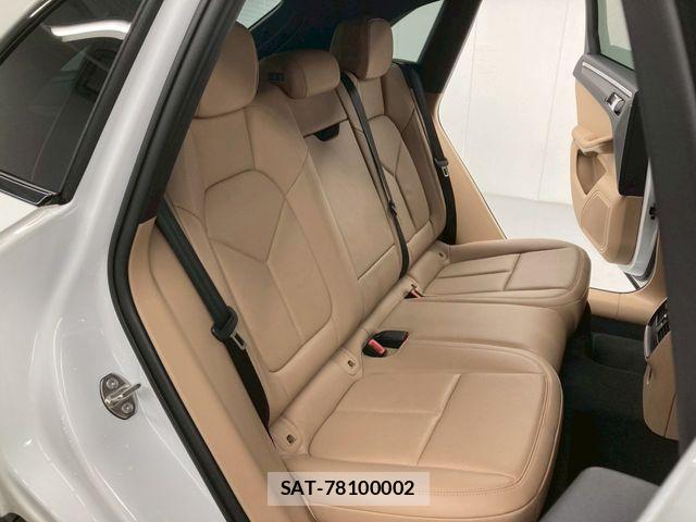 Porsche MACAN 2023-03 6614149-4