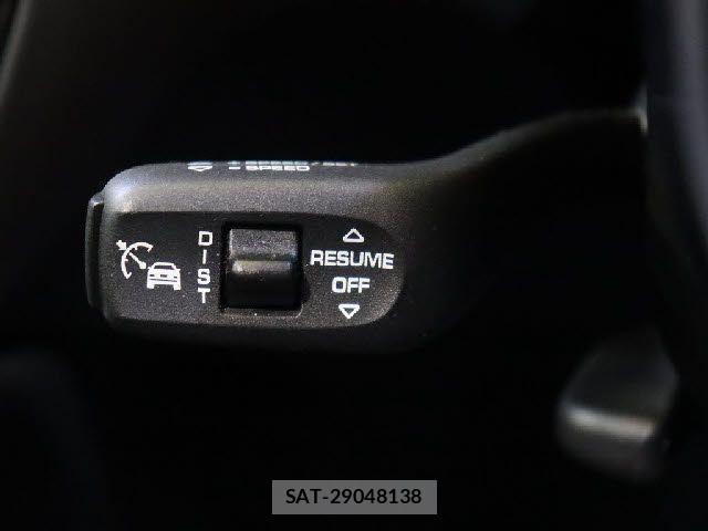 Porsche MACAN 2019-12 6677496-13