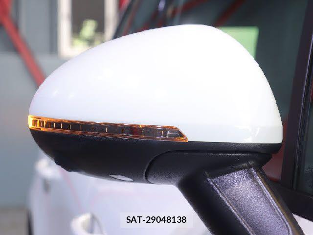 Porsche MACAN 2019-12 6677496-25