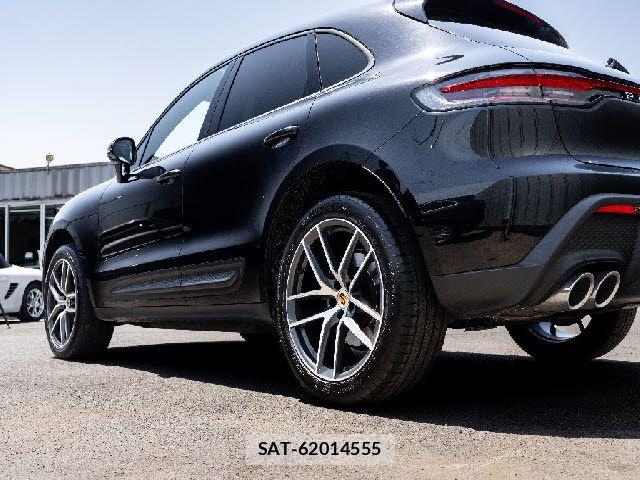 Porsche MACAN 2022-12 6682819-12
