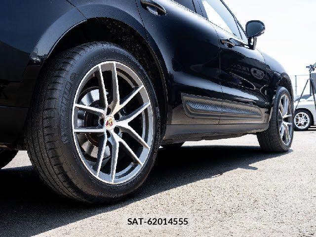 Porsche MACAN 2022-12 6682819-14