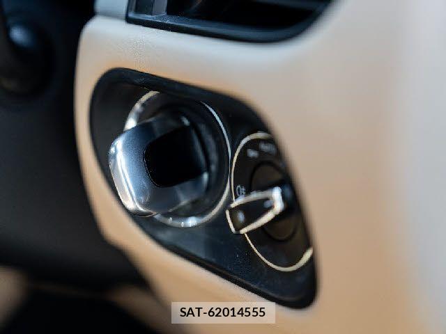 Porsche MACAN 2022-12 6682819-16