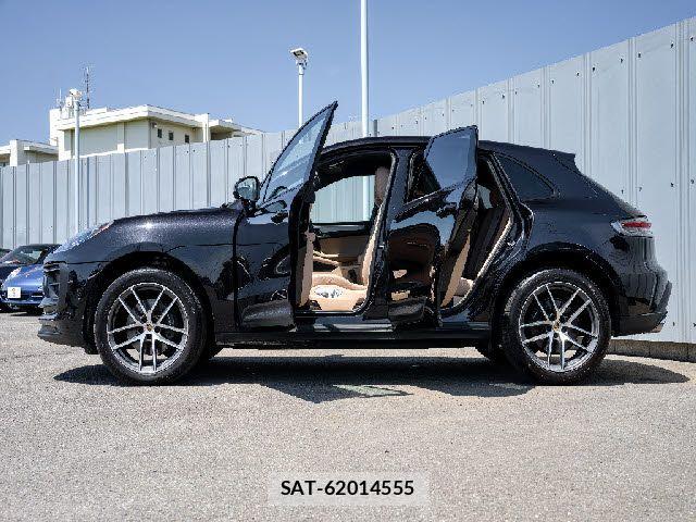 Porsche MACAN 2022-12 6682819-27