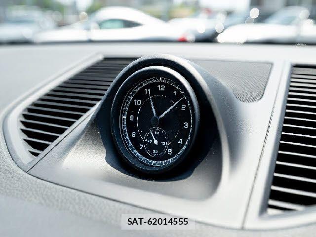 Porsche MACAN 2022-12 6682819-8