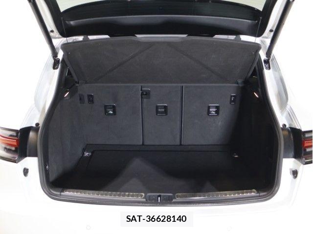 Porsche MACAN 2019-05 6717054-9