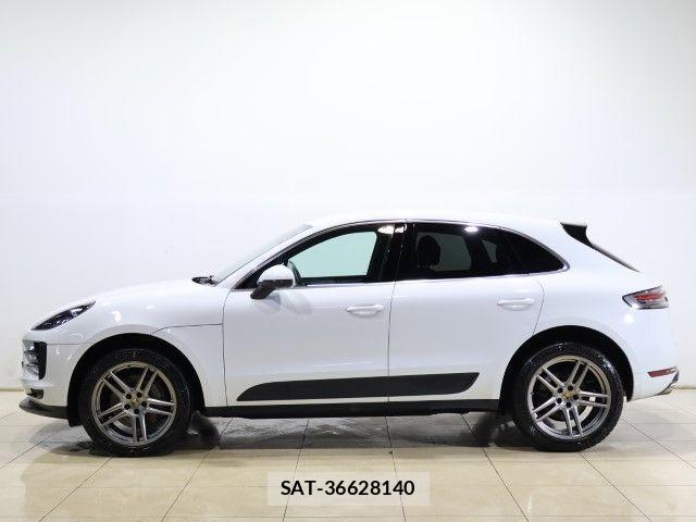 Porsche MACAN 2019-05 6717054-11