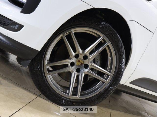 Porsche MACAN 2019-05 6717054-16