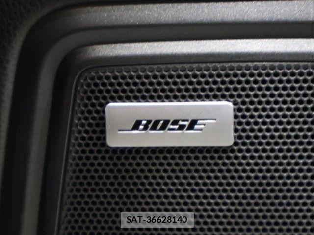 Porsche MACAN 2019-05 6717054-3