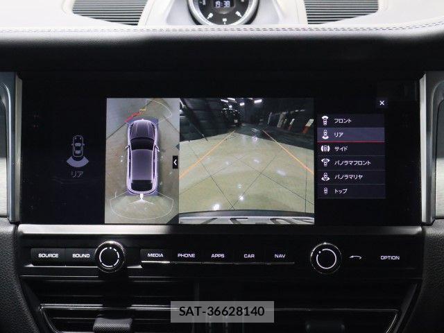 Porsche MACAN 2019-05 6717054-4