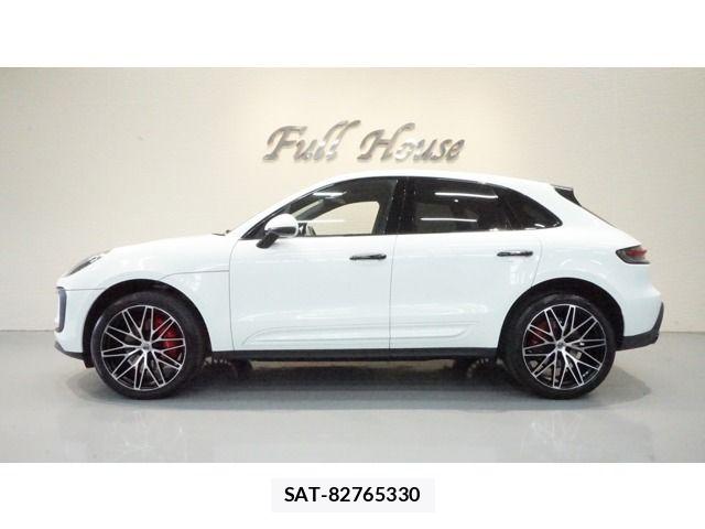 Porsche MACAN 2023-06 6816564-0