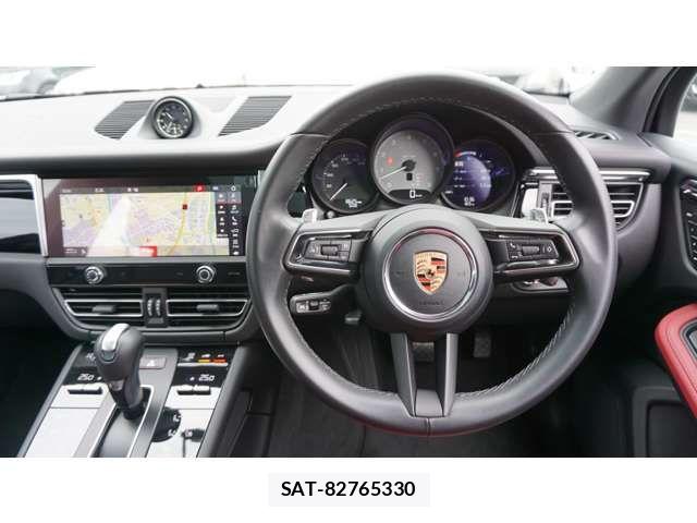 Porsche MACAN 2023-06 6816564-12