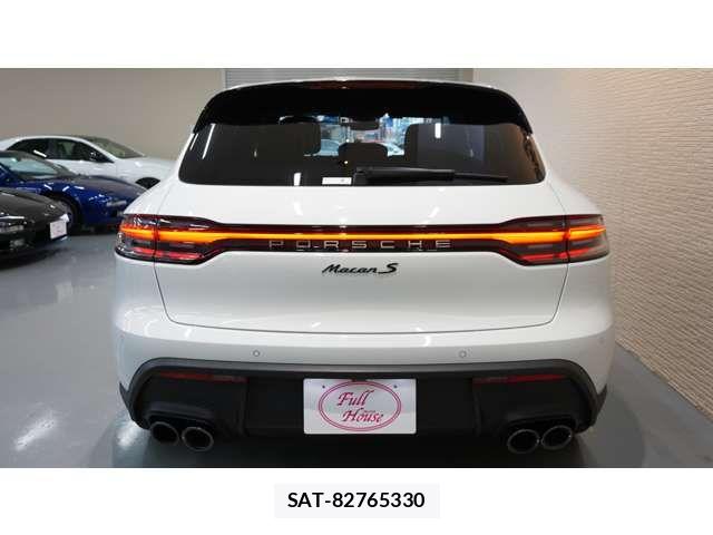 Porsche MACAN 2023-06 6816564-5