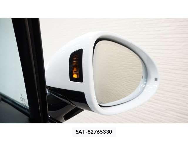 Porsche MACAN 2023-06 6816564-7