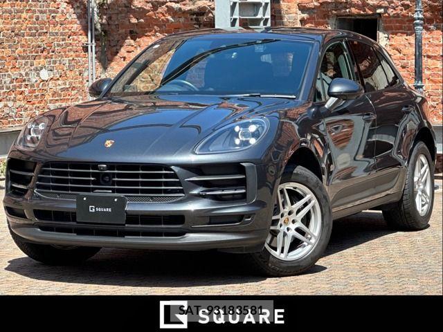 Porsche MACAN 2021-03 6911153-0