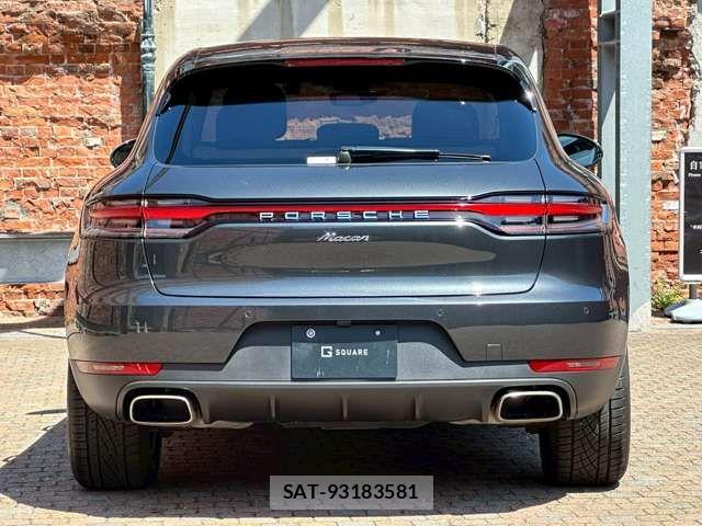 Porsche MACAN 2021-03 6911153-11