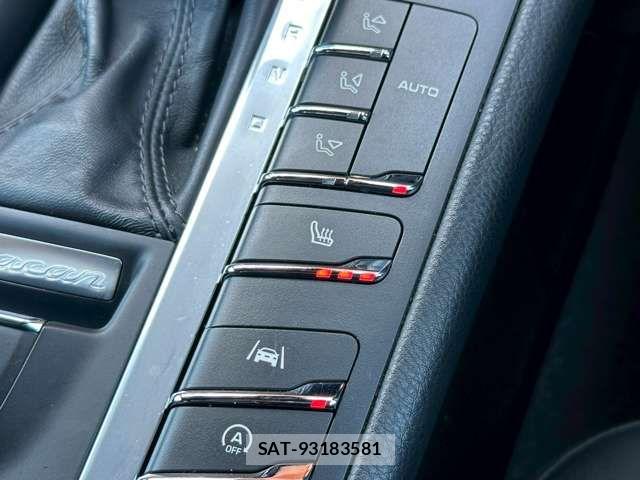 Porsche MACAN 2021-03 6911153-7