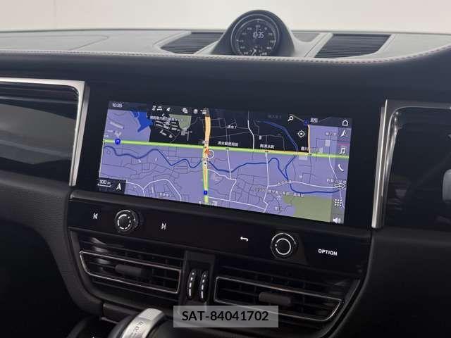 Porsche MACAN 2024-06 6997134-15