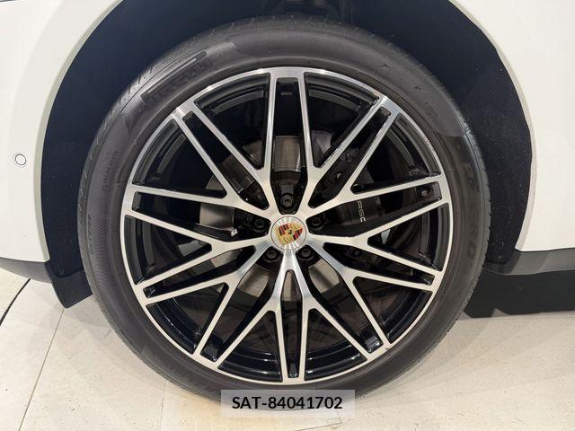 Porsche MACAN 2024-06 6997134-26