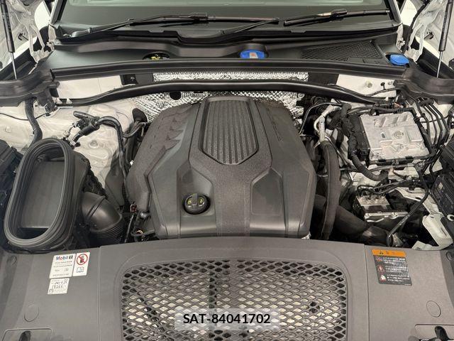 Porsche MACAN 2024-06 6997134-29