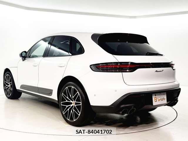 Porsche MACAN 2024-06 6997134-4