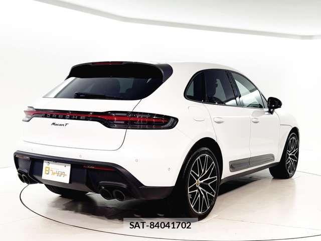 Porsche MACAN 2024-06 6997134-6