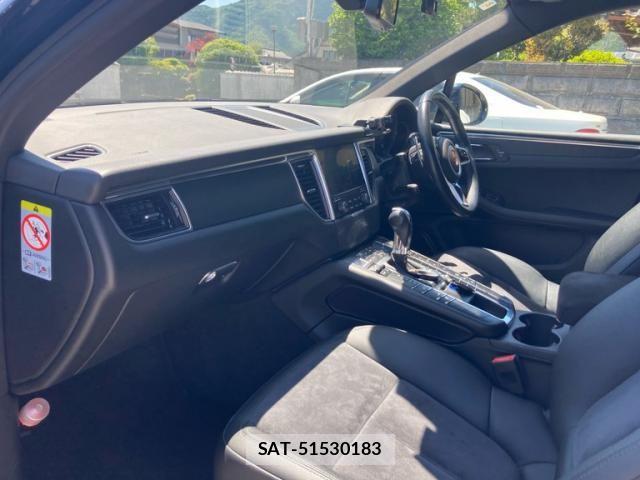 Porsche MACAN 2017-03 7021237-9