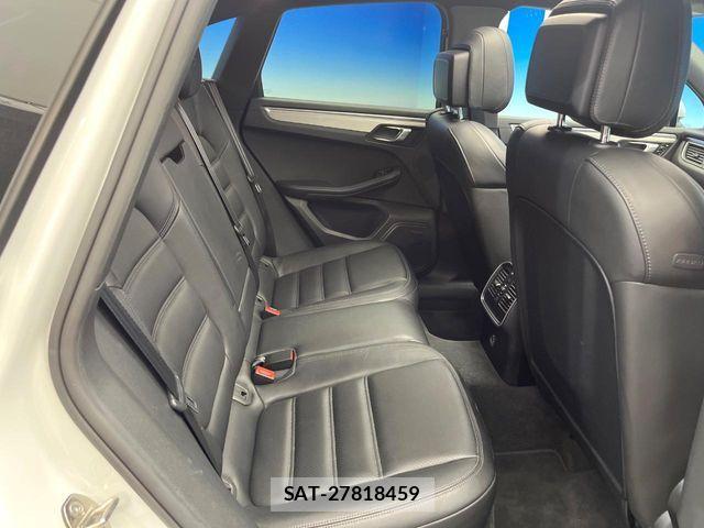 Porsche MACAN 2016-11 7223552-9