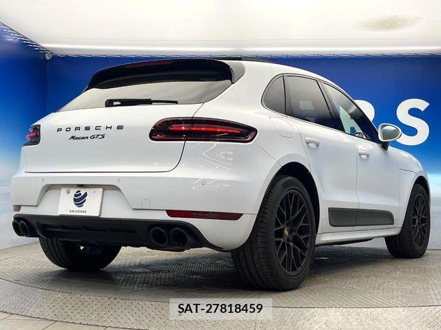 Porsche MACAN 2016-11 7223552-18
