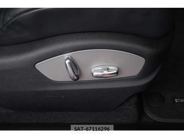 Porsche MACAN 2023-08 7223557-10