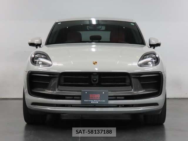 Porsche MACAN 2024-05 7223560-1