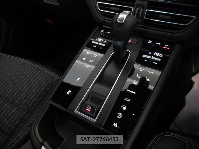 Porsche MACAN 2026-04 7223559-5