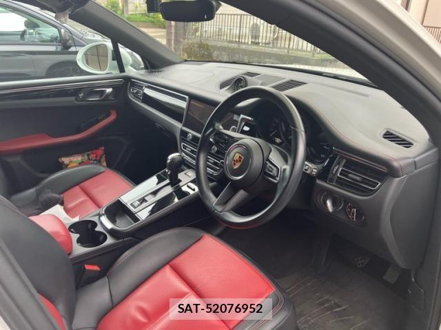 Porsche MACAN 2023-02 7251913-13