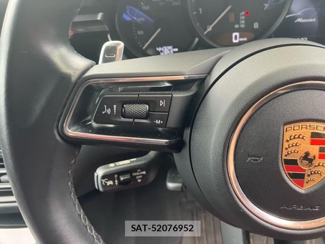 Porsche MACAN 2023-02 7251913-17