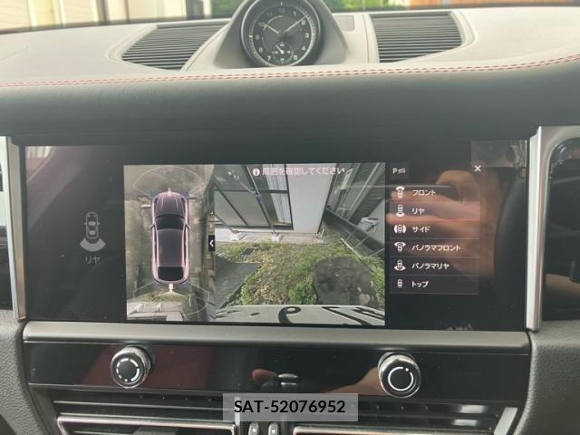 Porsche MACAN 2023-02 7251913-24