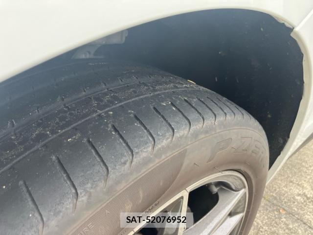 Porsche MACAN 2023-02 7251913-4