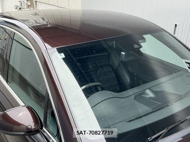 Porsche MACAN 2016-04 7329357-9