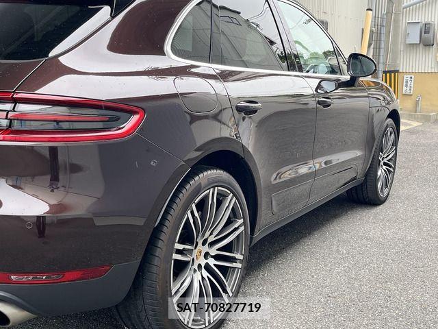 Porsche MACAN 2016-04 7329357-12