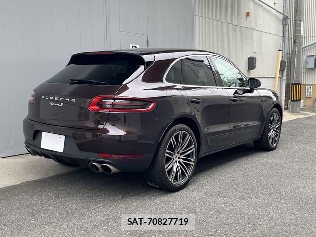 Porsche MACAN 2016-04 7329357-2
