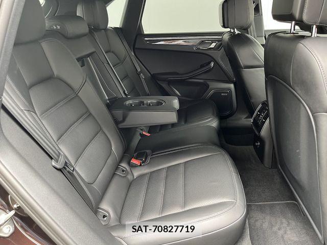 Porsche MACAN 2016-04 7329357-5