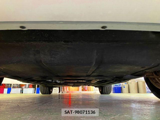 Porsche MACAN 2022-12 7329355-28