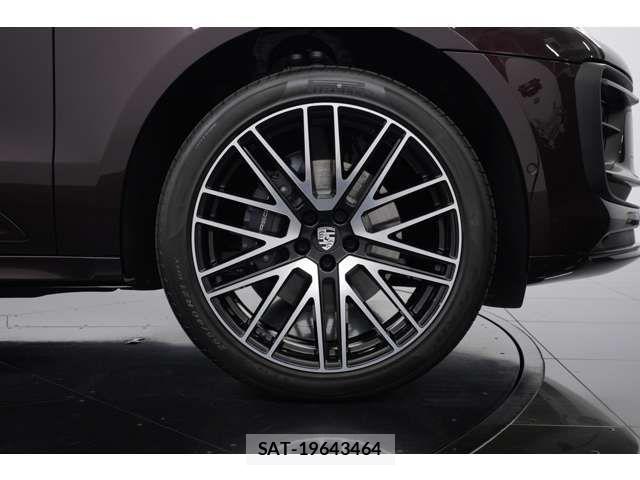 Porsche MACAN 2026-03 7359299-3