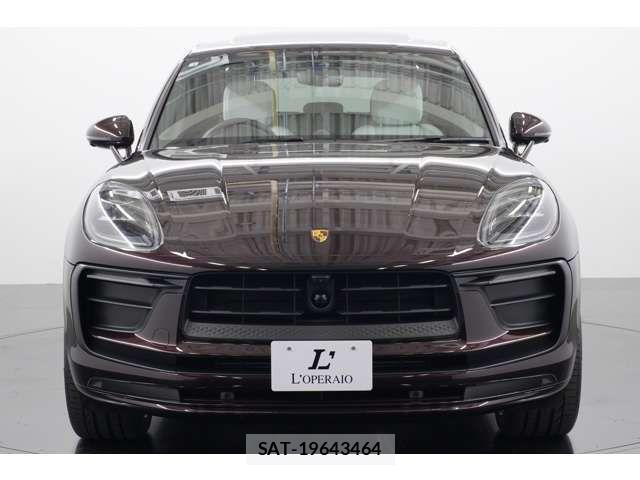 Porsche MACAN 2026-03 7359299-7