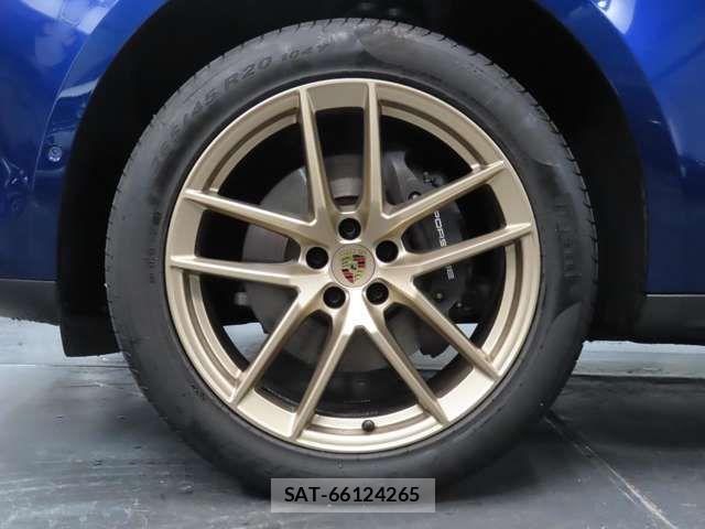 Porsche MACAN 2024-10 7359304-11