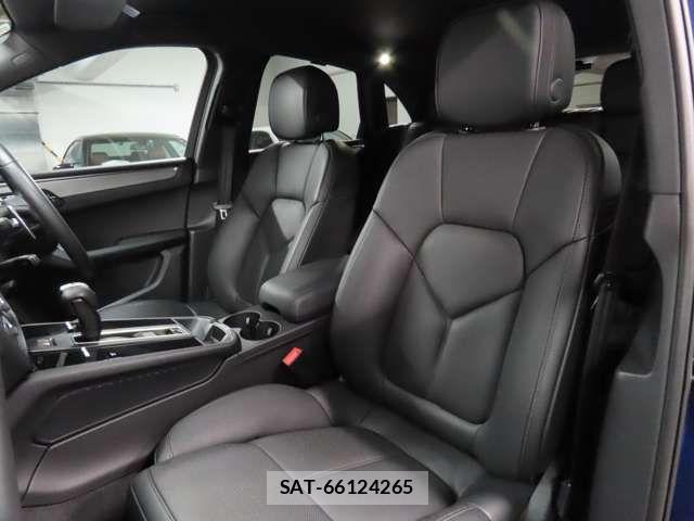 Porsche MACAN 2024-10 7359304-16