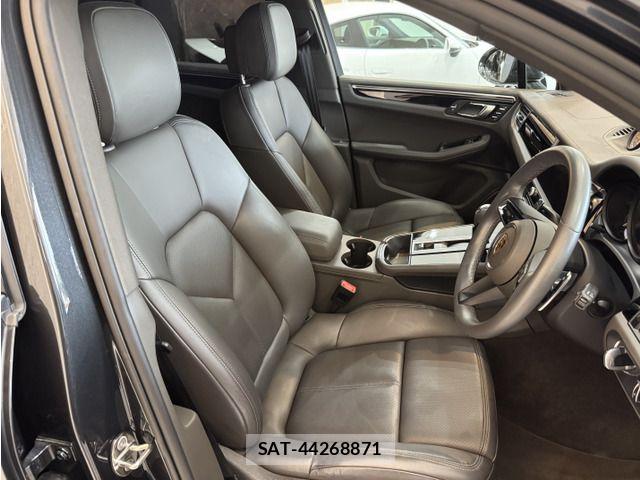 Porsche MACAN 2022-12 7456779-10