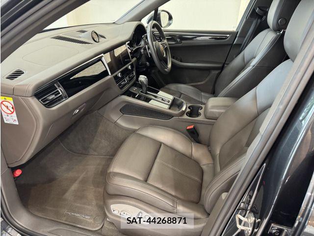 Porsche MACAN 2022-12 7456779-11