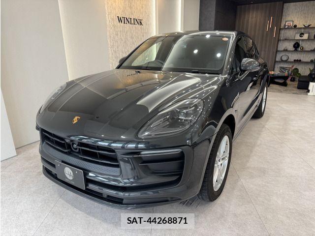 Porsche MACAN 2022-12 7456779-2