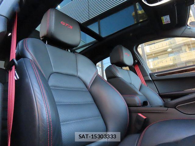 Porsche MACAN 2023-11 7509689-14